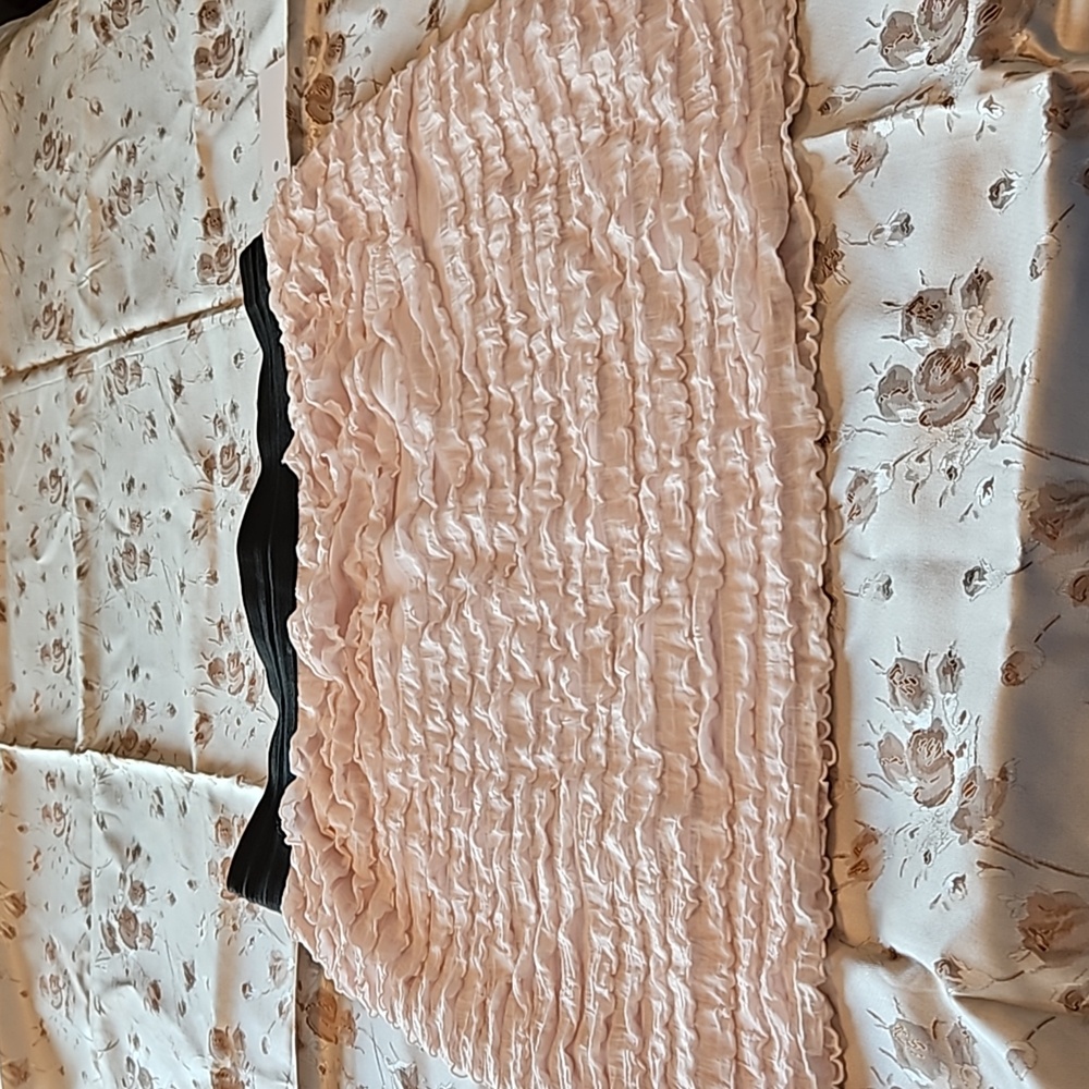 Baby pink Ruffled mini skirt